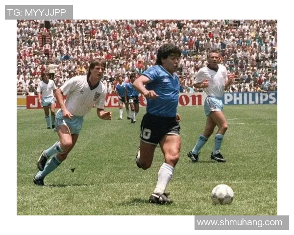 八十年代足球巨星风采回顾：球场上的传奇与辉煌瞬间